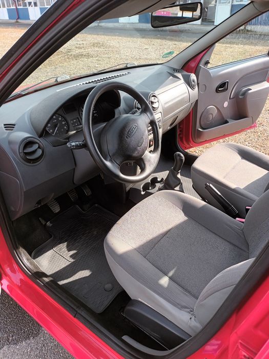 Dacia Logan 2  1.6 MPI  7 Locuri An  2009