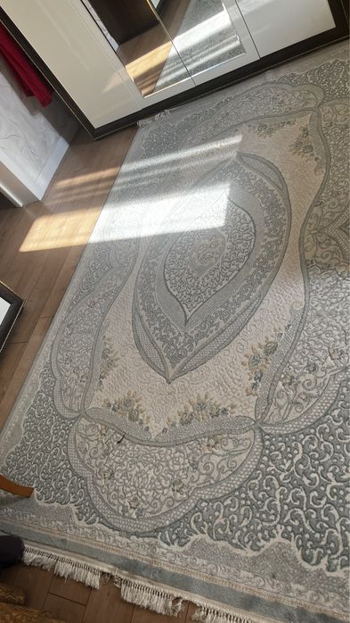 Подам ковер цена 15000