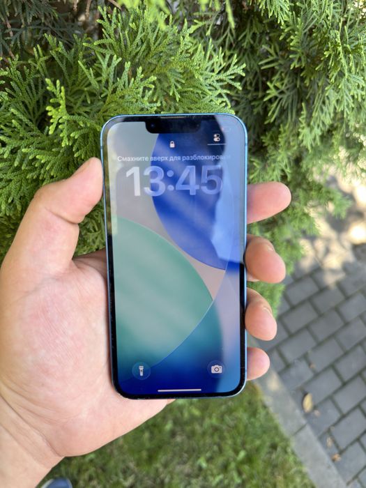 Продам телефон Айфон 13/256gb