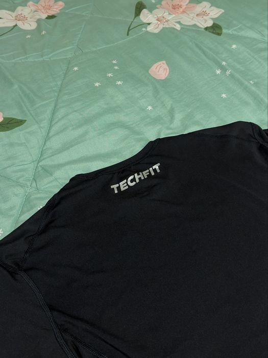 Tricou Adidas Techfit L-XL