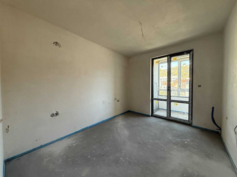 Продава се Четиристаен апартамент в Габрово, Център - 142 кв.м за 997 €/кв.м - Снимка #3