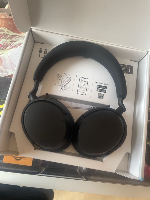 Безжични слушалки Sennheiser Accentum