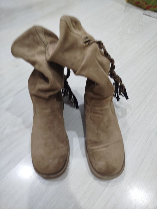 Продам зимнюю обувь