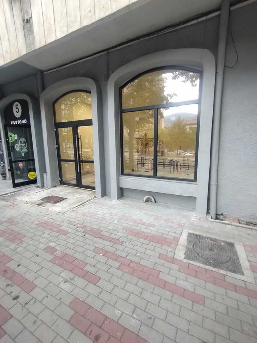 Spațiu comercial de închiriat