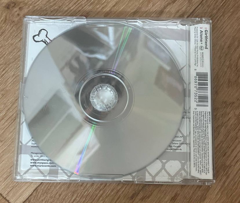 Оригинальный CD Avril Lavigne - Girlfriend