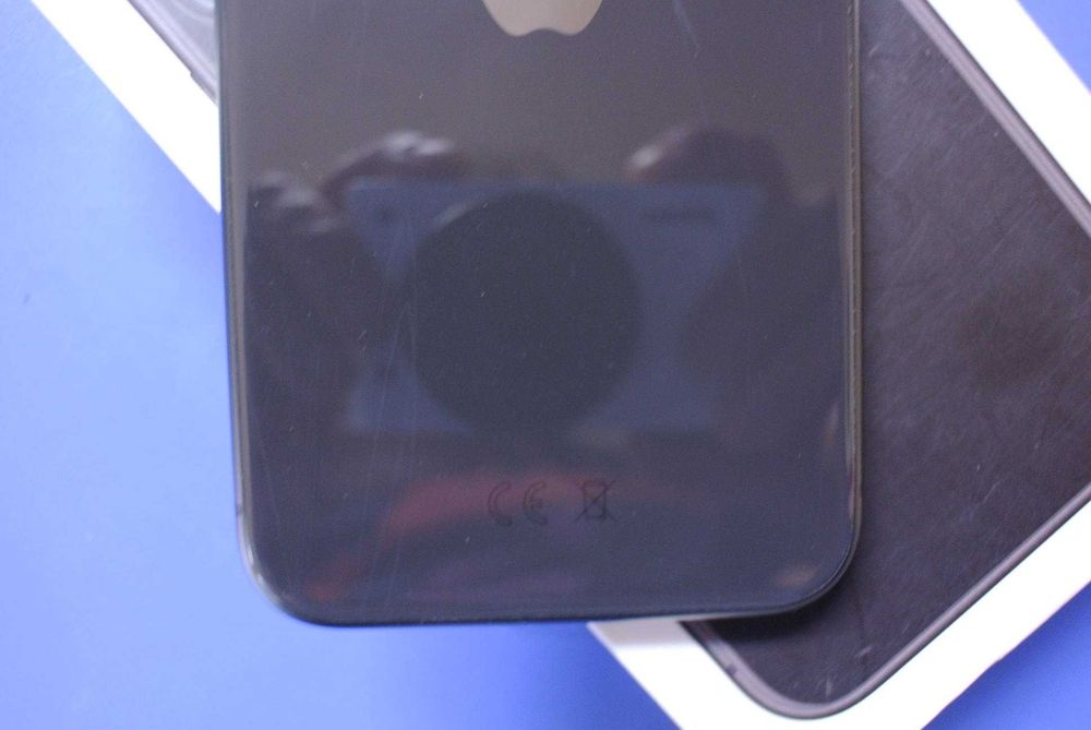 iPhone 11 64gb черен