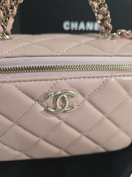 Налична чанта Chanel Vanity Case Pink