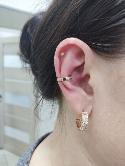 Прокол ушей детям и взрослым.