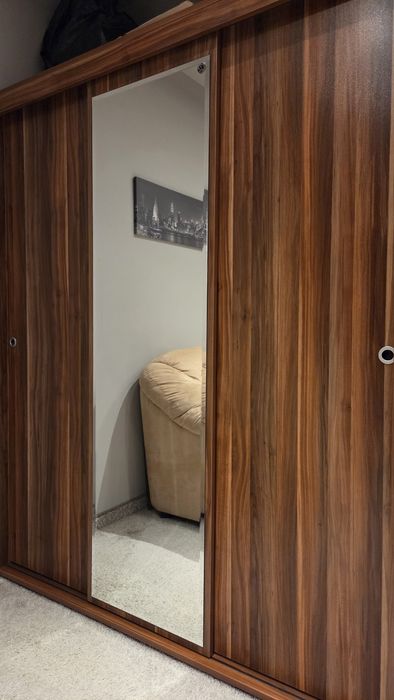 Гардероб, тв шкаф и два стенни шкафа