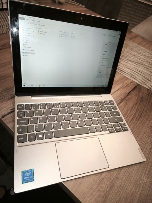 Лаптоп леново компютър lenovo tablet таблет Бланшет