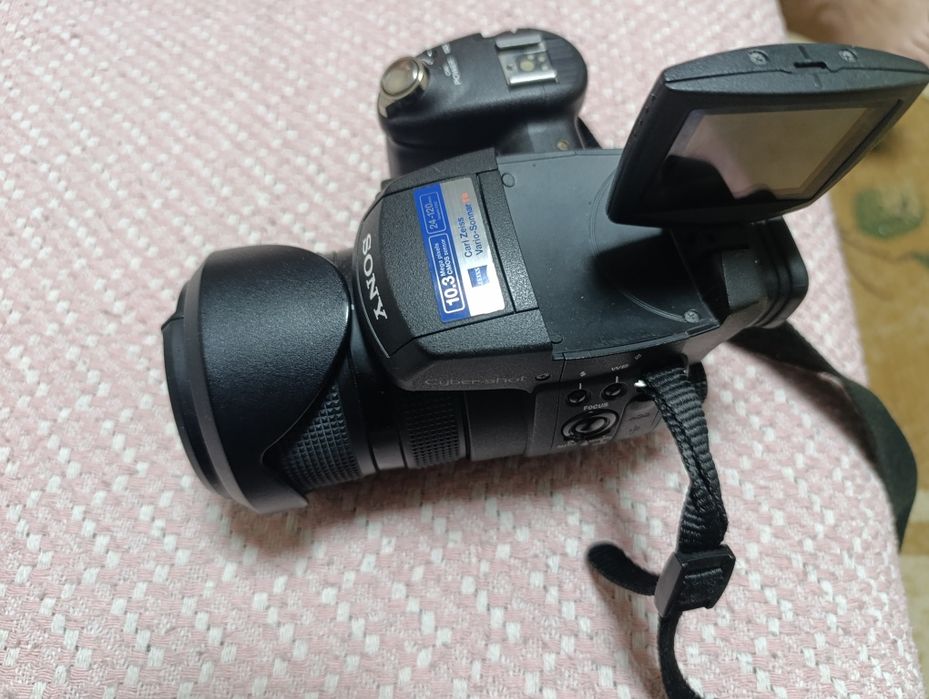 Продам фотоаппарат Sony N50