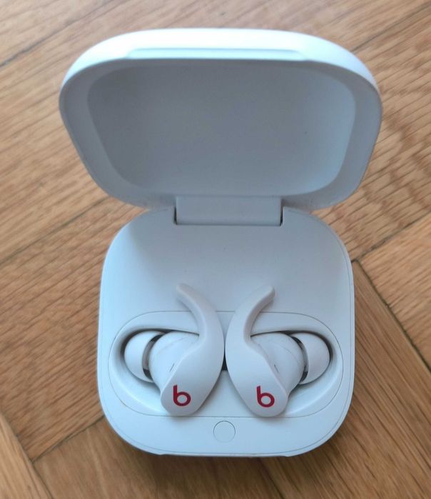 Слушалки Beats FIT PRO