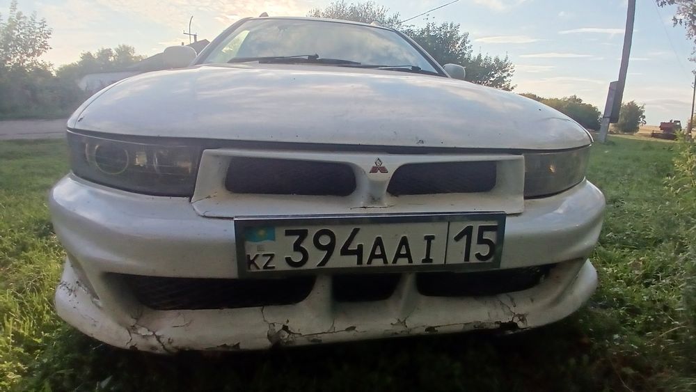 Продам машину митсубиси легнум