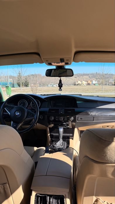 De vanzare BMW E60 523i