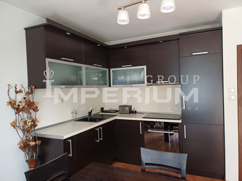 Дава се под наем Двустаен апартамент в Варна, Погреби - 70 кв.м за 510 € - Снимка #2