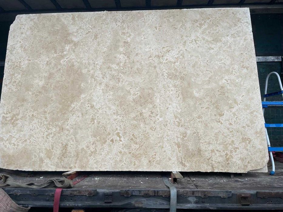 Travertin clasic cc debitat din lastre x 2 cm