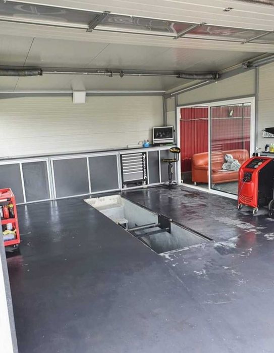 Constructie hala service panouri