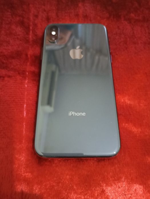 iPhone X 64 в идеальном состоянии все родные