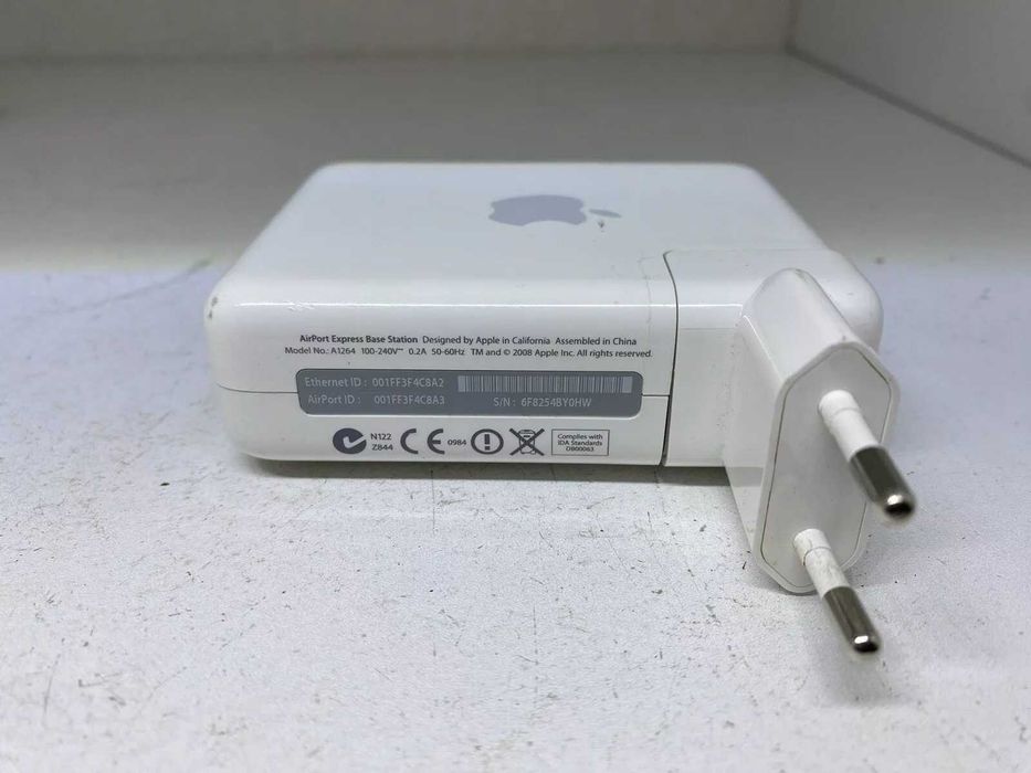 5G Рутер Apple AirPort Express AC A1264 – поддръжка на 5Ghz, AirPlay, изход за звук 3,5мм и оптичен