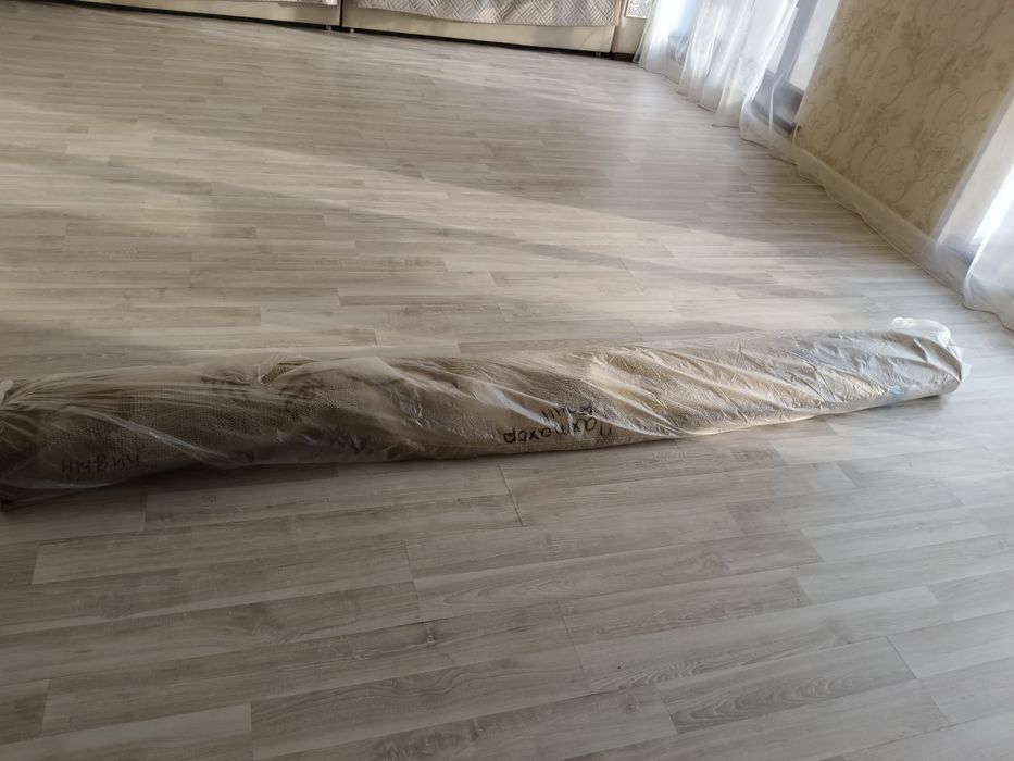 Продаетса Ковер 250×400