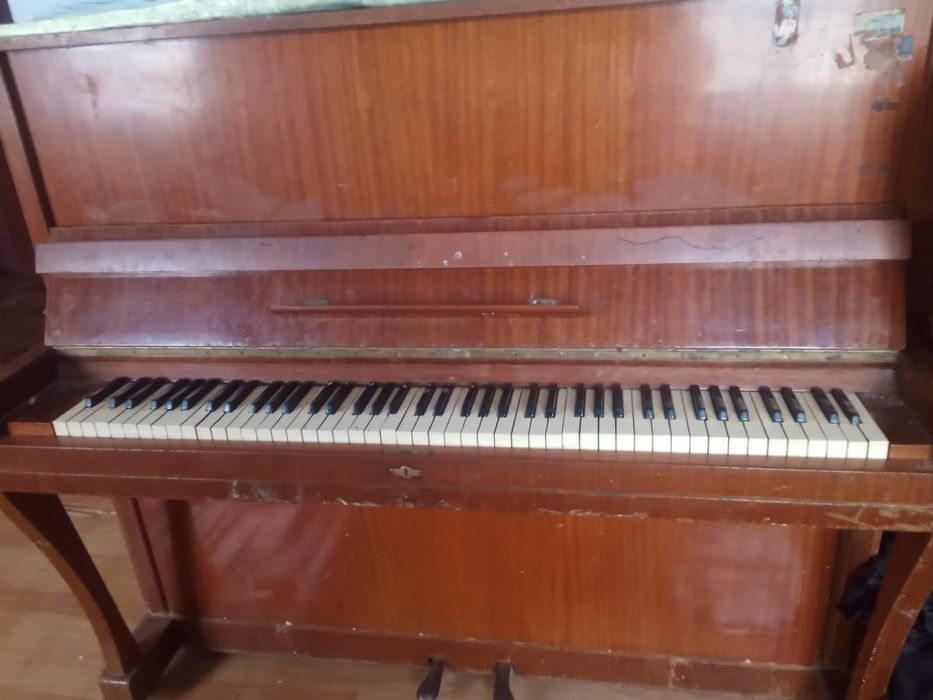 Пианино сатылады