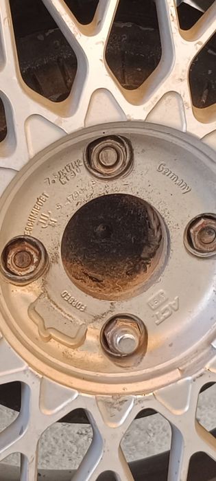 Продаются диски с резиной