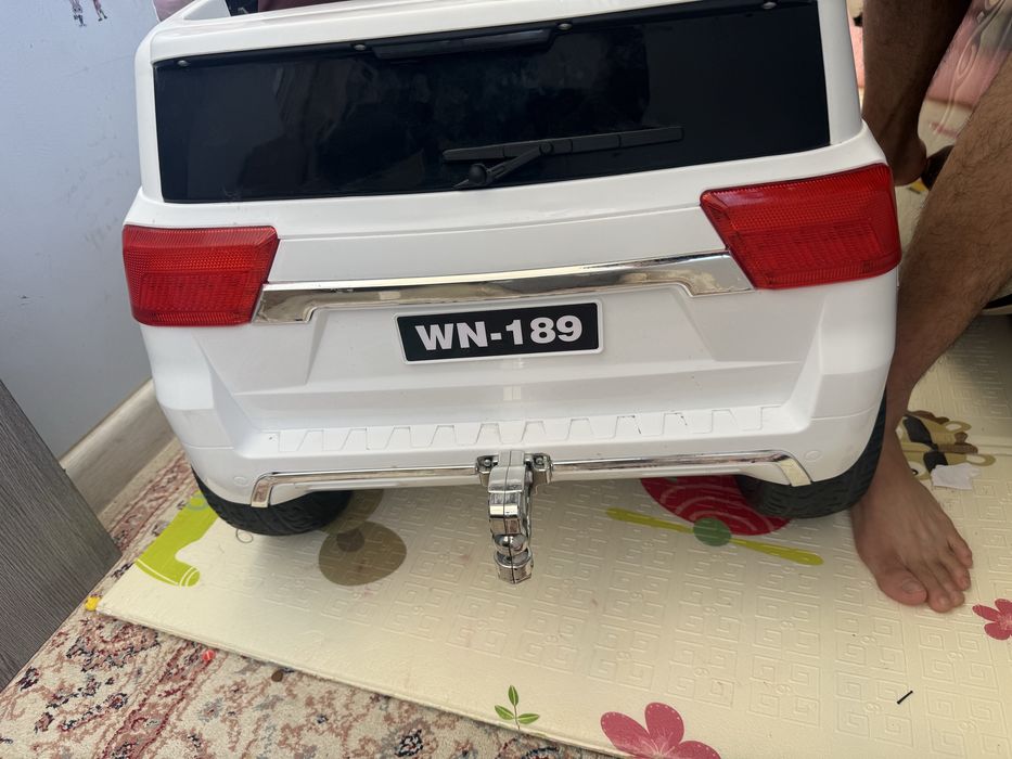 Детский автомобиль