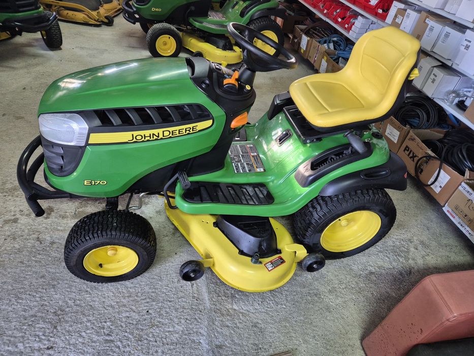 John Deere 25 CP Tractoras gazon de tuns iarba Import USA
