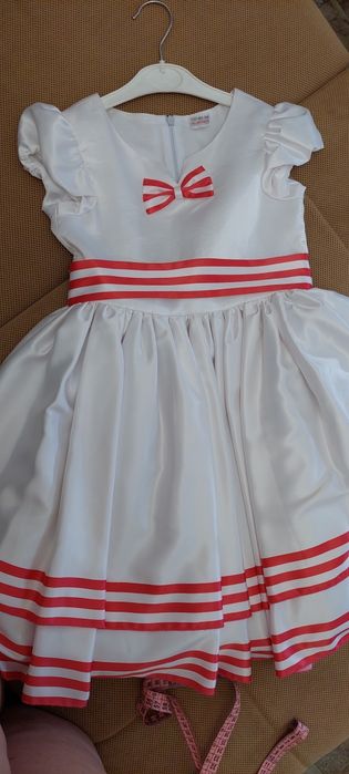 Продам платье нарядное