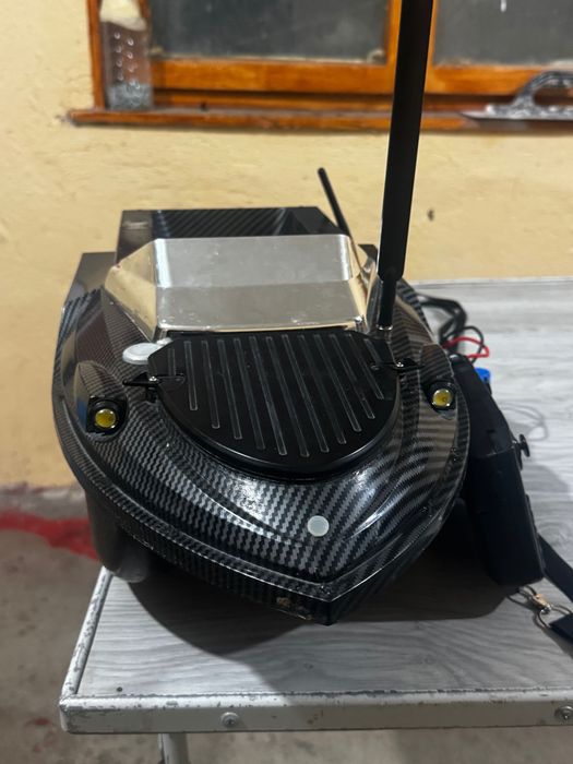 Лодка V080 GPS и Сонар