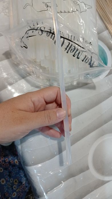 Продам клей стержень для пистолета