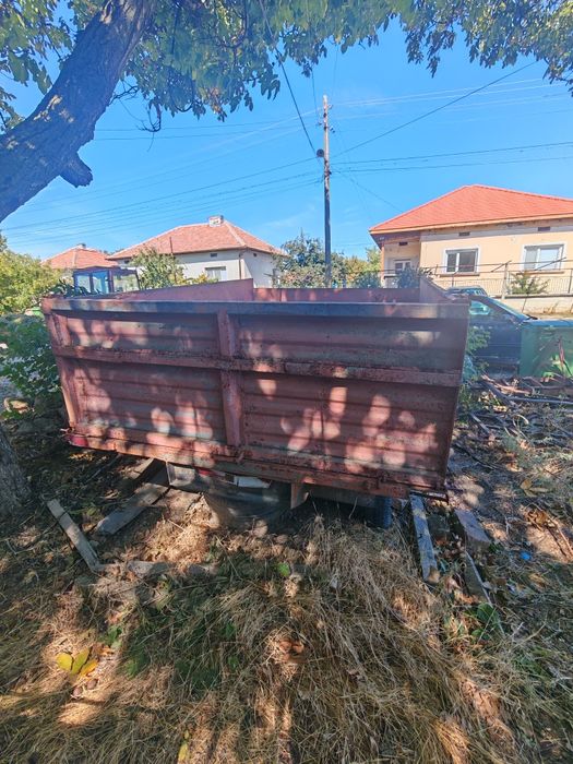 Самосвално ремърке за трактор с 1 ос