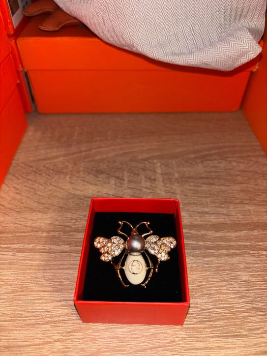 Broșă Gucci albinuță