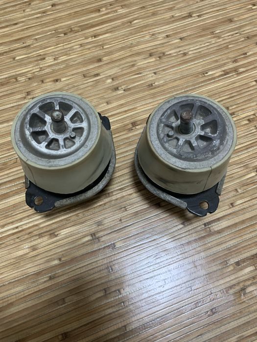 Подушки двигателя