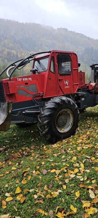 Vând taf Perkins 690