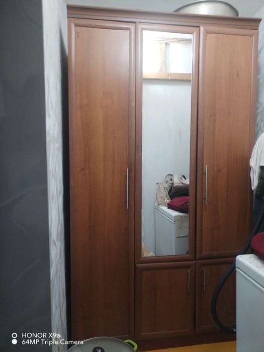 Продам плательный шкаф