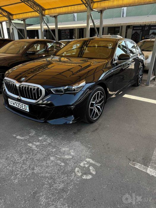 BMW i5 35L Full 340 ot kuchi 2025 yil