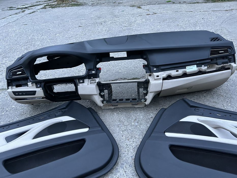 Panou fete usi bmw f10 f11 oyster fete usi oyster harman kardon