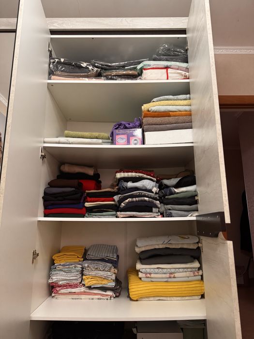 Продам спальный гарнитур