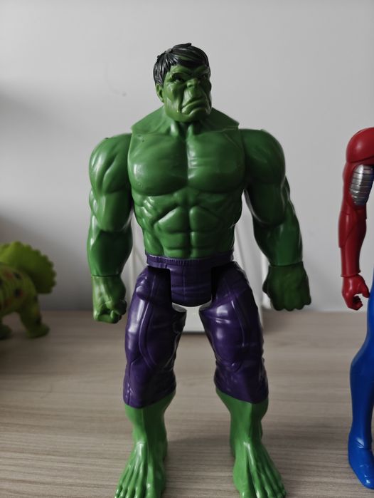 Vând Super Eroi Marvel