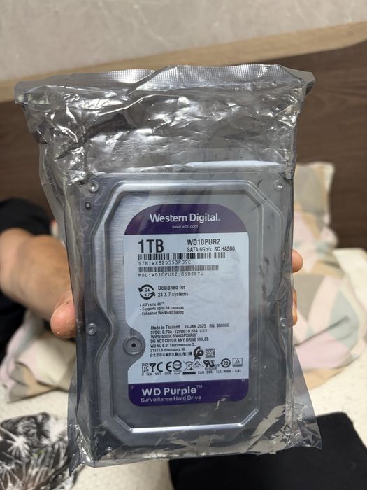 Продам жосткий диск новый на 1тб