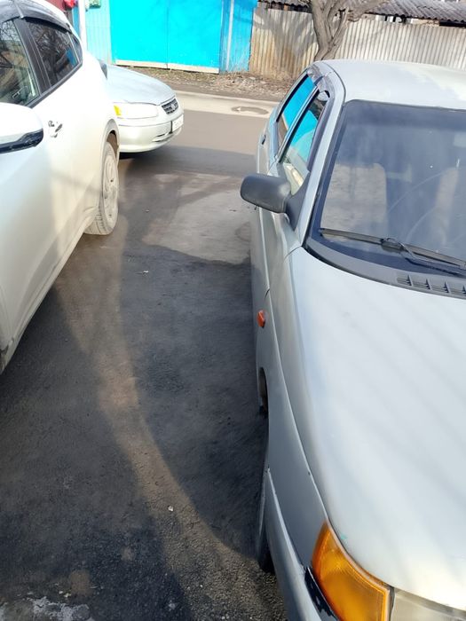 Машина Лада 2110