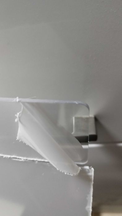 ПЛЕКСИГЛАС БЕЗЦВЕТЕН размер  75 /90см дебел 3мм и 70/73