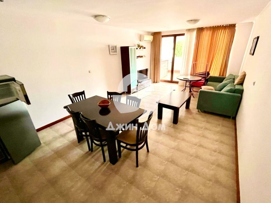 Продава се Тристаен апартамент в Свети Влас - 148 кв.м за 1676 €/кв.м - Снимка #1