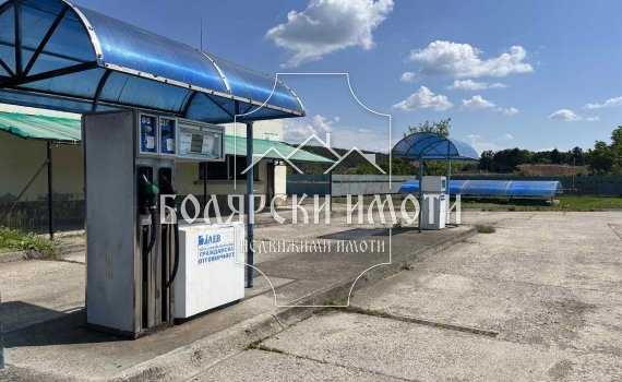 Продава се Промишлена сграда в с. Долна Липница, Област Велико Търново - 1423 кв.м за 43 €/кв.м - Снимка #2