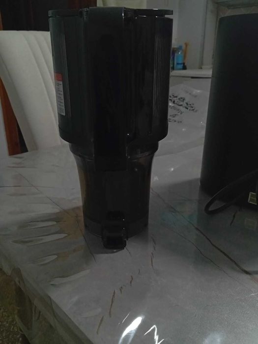 Соковыжималка Hurom H400 черный