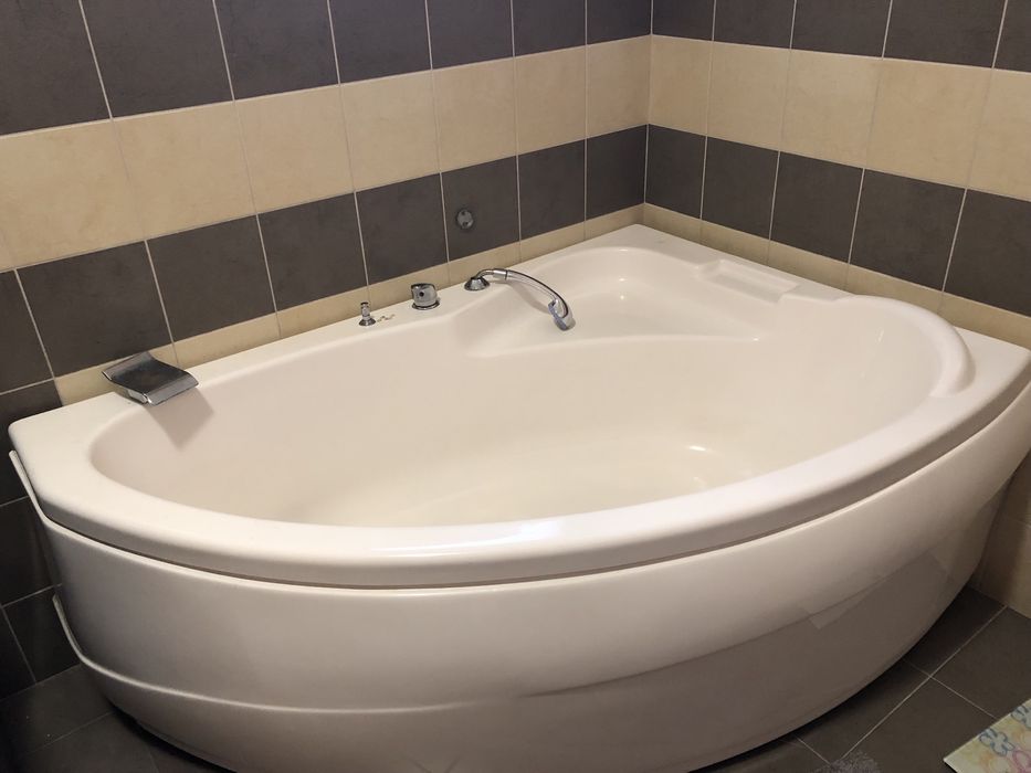 accesorii baie, corp lemn baie,