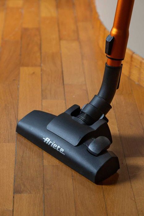 Вертикална прахосмукачка Ariete Handy Force 2361, 600W