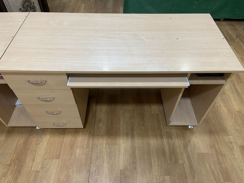 Компьютерный стол, офисный стол