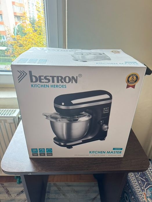 Robot de bucatarie nou